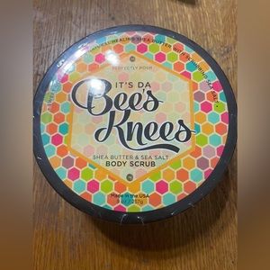 Perfectly Posh It’s Da Bees Knees Body Scrub